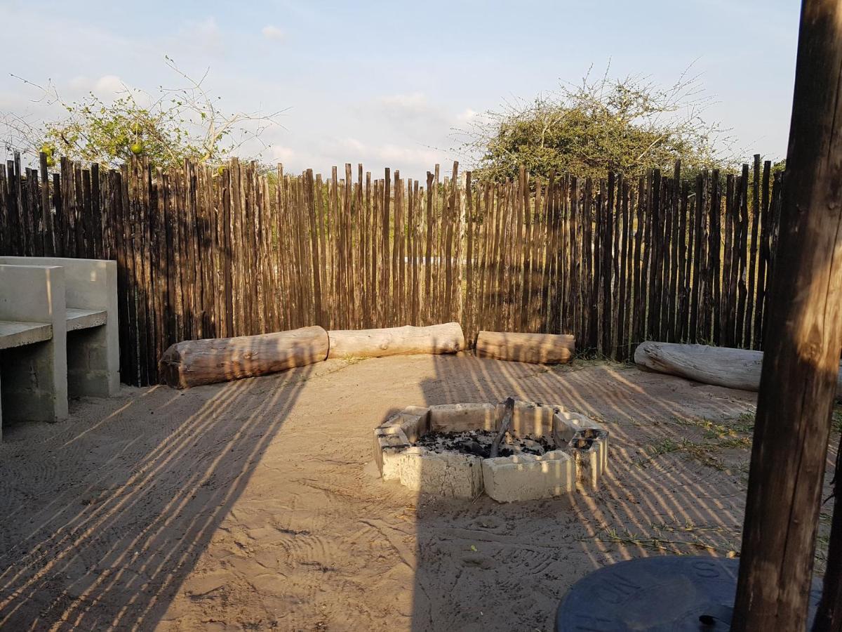 Izulu Eco Lodge ソドワナ・ベイ エクステリア 写真