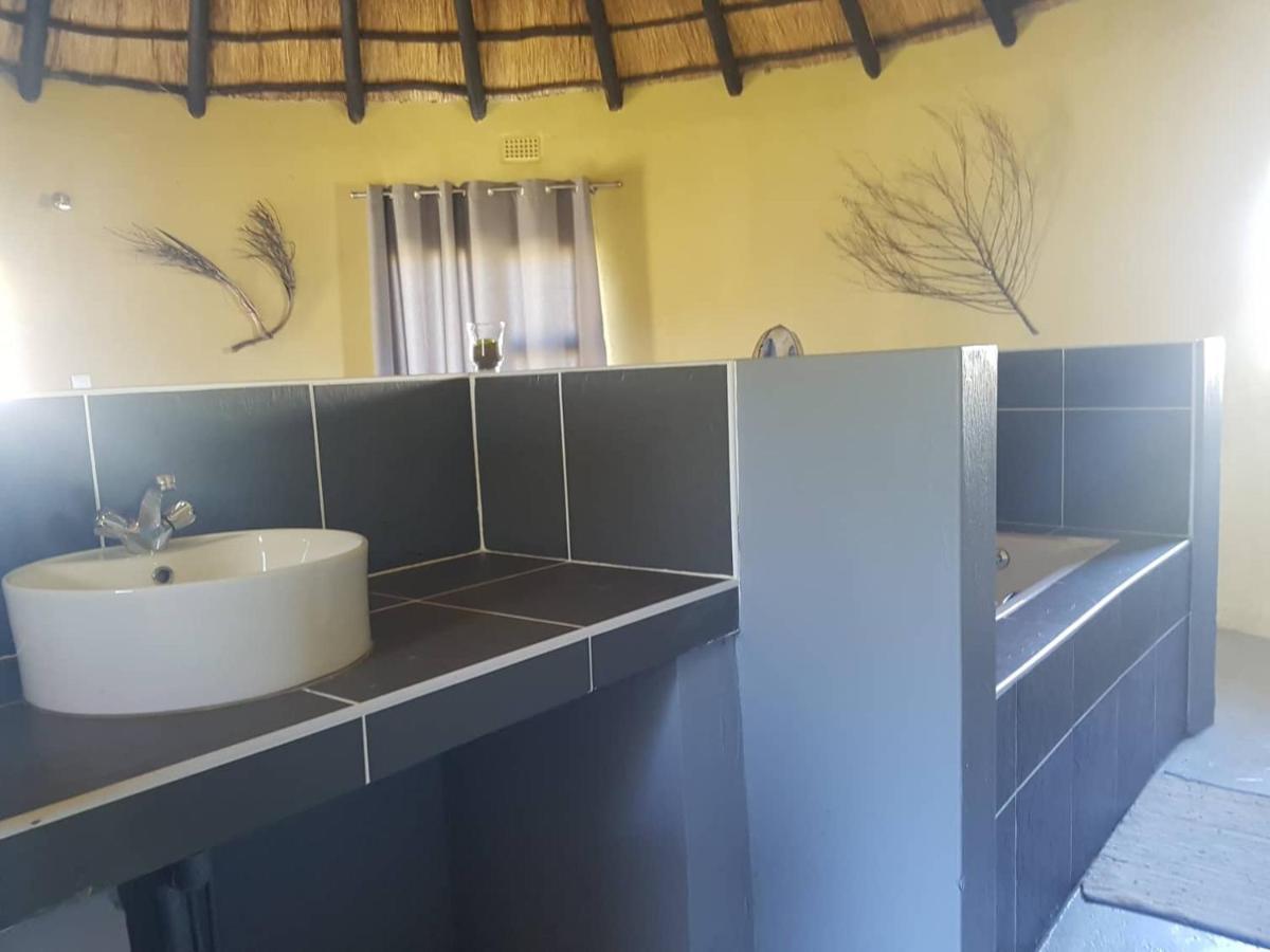 Izulu Eco Lodge ソドワナ・ベイ エクステリア 写真
