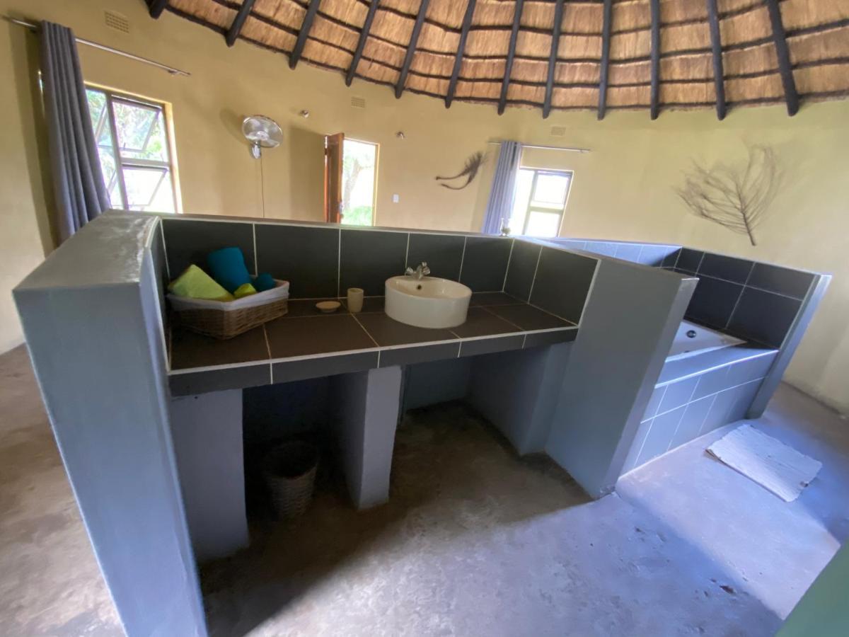 Izulu Eco Lodge ソドワナ・ベイ エクステリア 写真